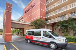 Ramada by Wyndham Tampa Westsh..