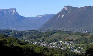 Chalets chalet a la campagne : photos des chambres