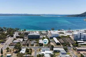 Shoal Bay Beach House One - 芬加尔湾