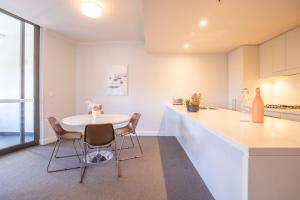 Olympic Park 2 Bedrooms Charm Family Friend Free Parking