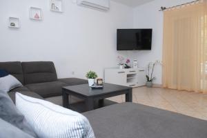 Holiday house with a parking space Podstrana, Split - 6044