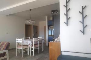Apartments by the sea Postira, Brac - 22030