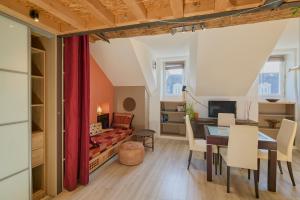 Bel appartement, mezzanine, calme, 2 coins bureaux - Homeponopono