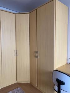 Quarto em Casa na rua mais linda da Cidade