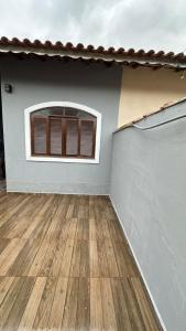 Casa em itanhaem com piscina