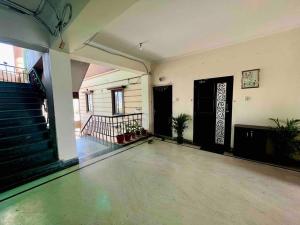 Casa Paradis- secure, cozy& peaceful paradise in heart of most happening colony