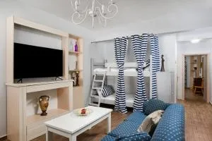 Walk 2 the Beach; Ammoudara APTs - Ayía Marína