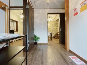 East Shin-Osaka Hotel Apartment