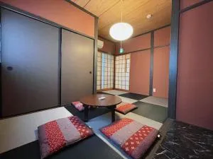East Shin-Osaka Hotel Apartment - Suita