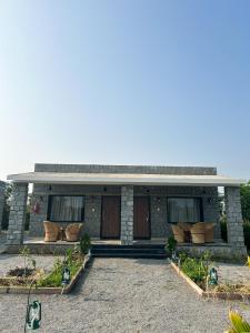 Jawai Empire Resort by Premier Hotels - Luxury Tent & Cottage Stay - Leopard Safari Near Jawai Dam