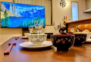 Best Value Stay, Immerse in Local Culture, Prime Location & Fast WiFi