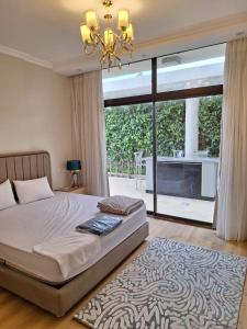 LakeView 2 bedrooms with Garden Apartment Near AUC