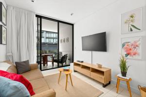 Secluded Surry Hills Escape with Private Balcony
