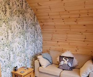 The Galloway Steading - The Herons Nest, secure garden and with Hot Tub and Fire Pit