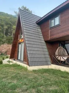 Doğanın İçinde Lüks Jakuzili Balayı Bungalovu(роскошное шале с джакузи) - Arpabeleni