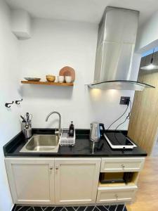 Daniels Studio in Saigon Center with Hot tub and View