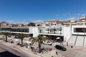 Downtown Cannes walk to Beaches and Croisette