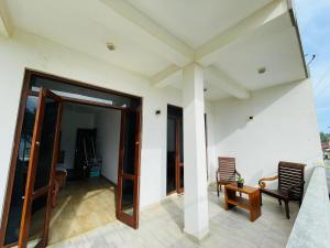 DINU HOLIDAY INN