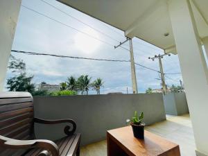 DINU HOLIDAY INN