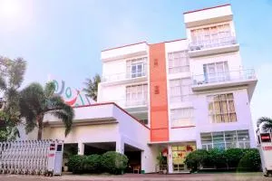 Kanola Luxury Hotel - Kombichankulama