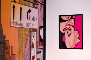 Colorful Chic: Cozy Studio in the Bustling City Center