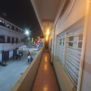 Hotel Family Stay Beside Railway Station