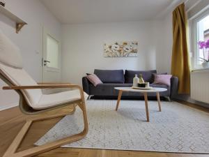 Check In Rebro
