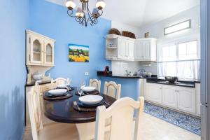 Eden Rentals Abades Luxury