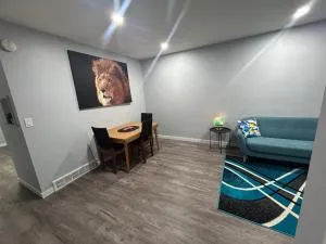 Cute Highland Park(Upper-A-Unit) - Calgary