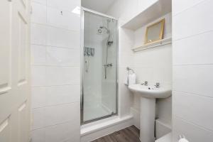 En-suite Flat - Kitchen - Quiet Near Shops