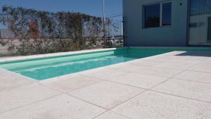 Casa Amplia, Luminosa con Quincho y Pileta!