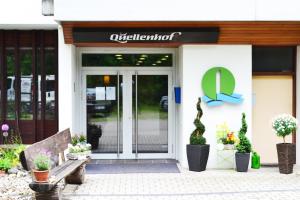 3 star Хотел Hotel Quellenhof Bad Urach Бад Урах Германия