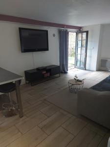 Studio loué entier proche de Paris