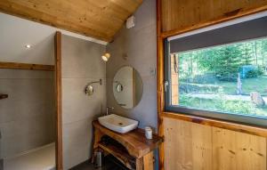 Chalet Le Petit Bes by Leavetown Vacations