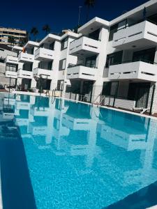 Beach and Yumbo cozy home