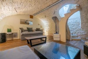 Le Crébillon dOr - Joli cocon dijonnais