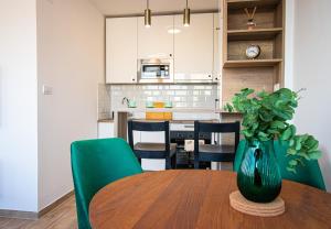 Sunny balcony apartment quiet area free parking New Belgrade