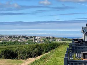 Luxury 3 bedroom Maple View Lodge, Newquay, Cornwall