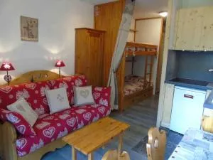 Charmant studio à Valfréjus, proche télécabine, commerces, balcon, 4 pers, animaux admis. - FR-1-561-10 - Fourneaux