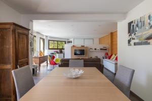 Appartements La Tour 74 : photos des chambres