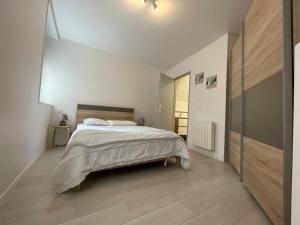 Appartements Duplex situe dans le centre de St Valery en Caux : photos des chambres