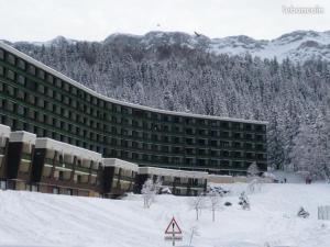 Studio cabine cosy, balcon sud, parking, Wi-Fi, près des pistes et randonnées - FR-1-515-183