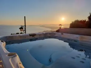Villa Tonka with jacuzzi - Bajnice