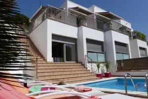 Ref 409-casa con piscina Almadraba - Montjoys