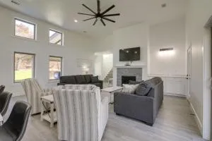 Pet-Friendly Cotter Retreat with Deck and Gas Grill! - Cotter