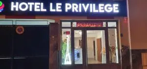 Hotel le Privilege - Bobigny