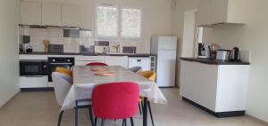 Maisons de vacances La Petite Germaine : photos des chambres