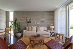 Modern 4BR Villa with Private Pool in Paracas