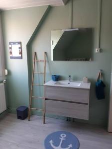 Appartements Le Petit Marin, 2 ch, parking prive, 5 mn plage : photos des chambres