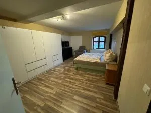 Zimmer in Tangermünder Innenstadt - Buch